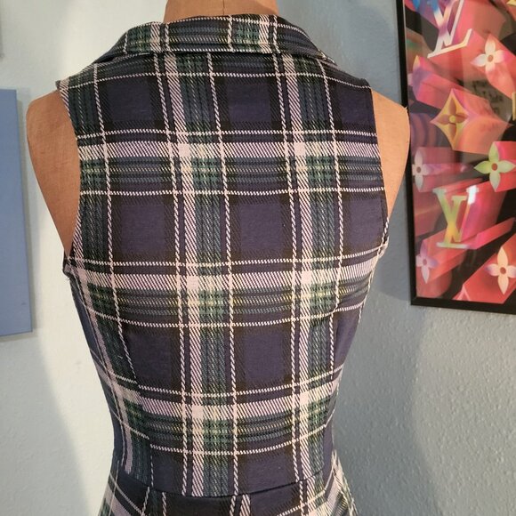 Francesca's Janis Sleeveless Plaid Utility Romper - Picture 7 of 14